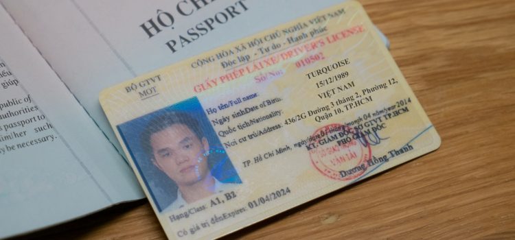 Cách lấy bằng lái xe quốc tế ở Việt Nam như thế nào?