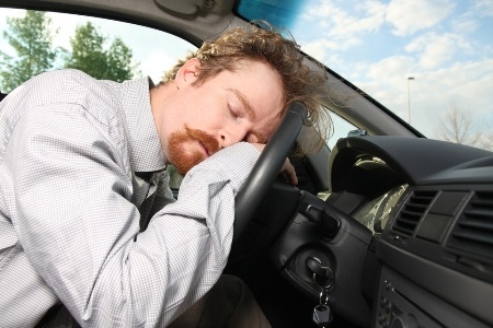 ngủ gật khi lái xe